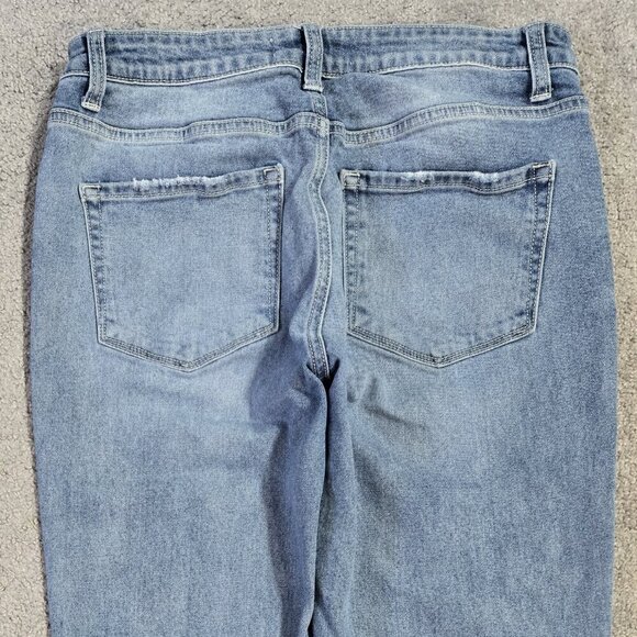 Vervet Blue Light Wash Distressed Cropped Mom Jean VT973 - Picture 5 of 9